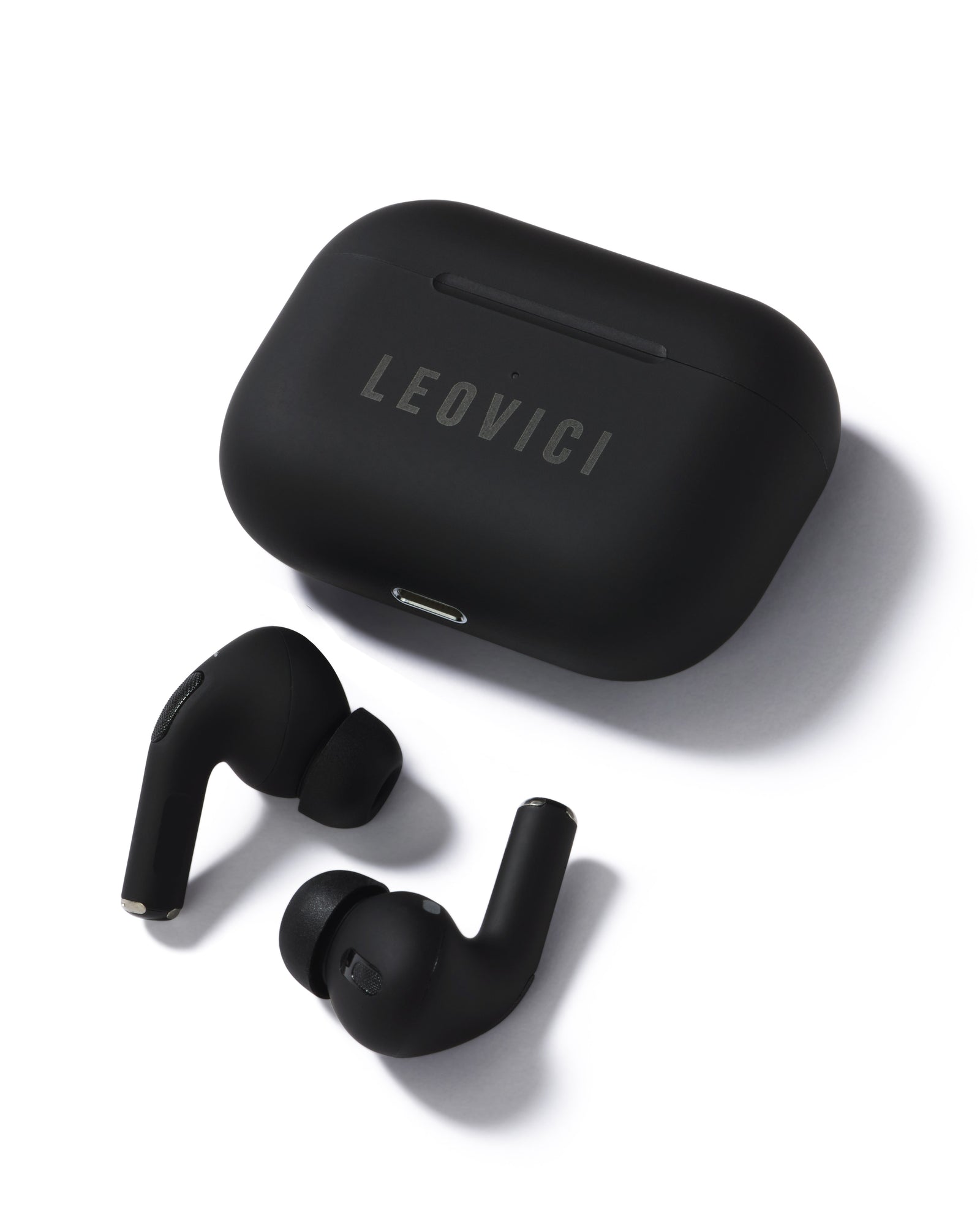 AirPods本体 ブラック Leovici AirPods - Black – LEOVICI