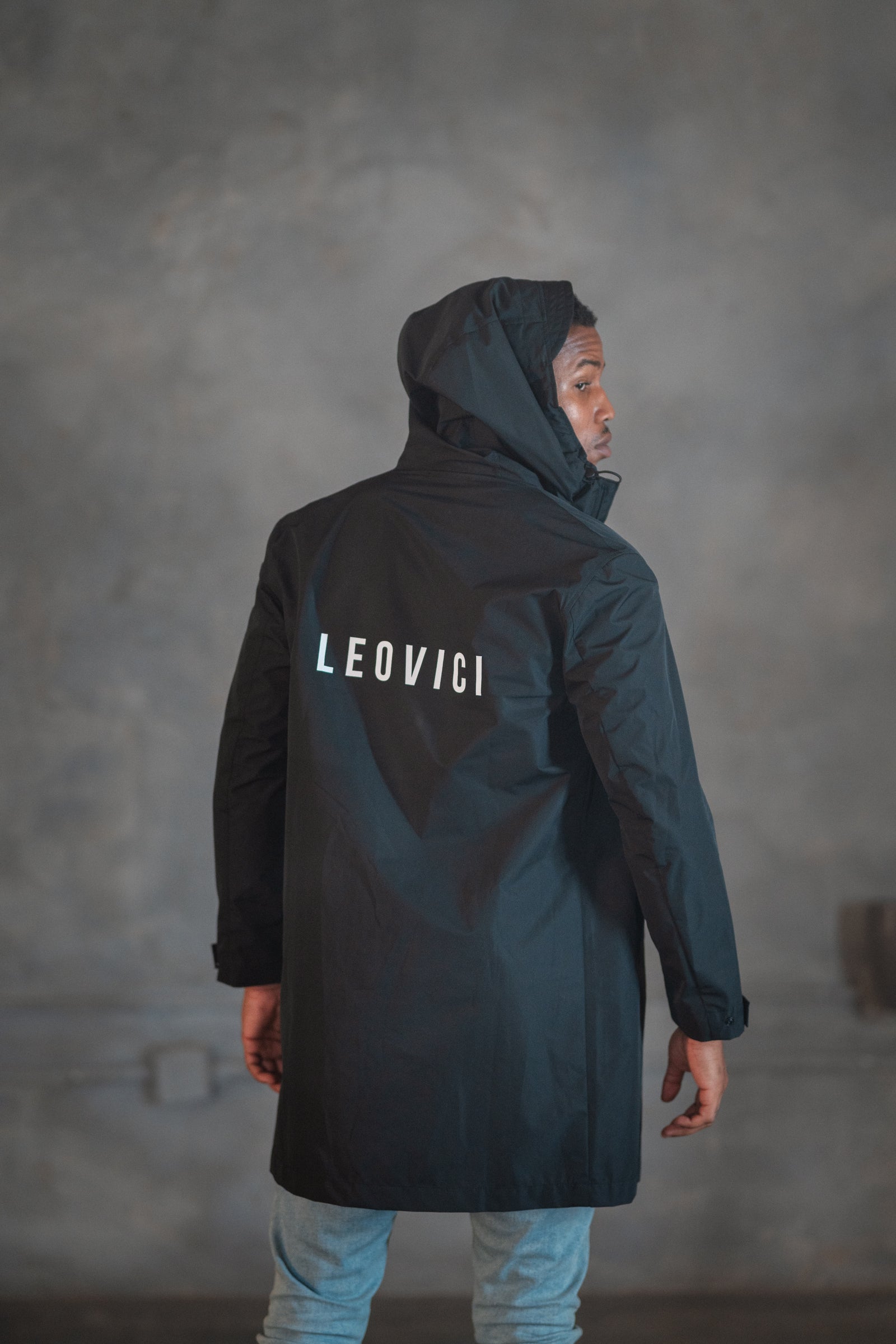 LeoviciBlackFridayxAndrewOptic